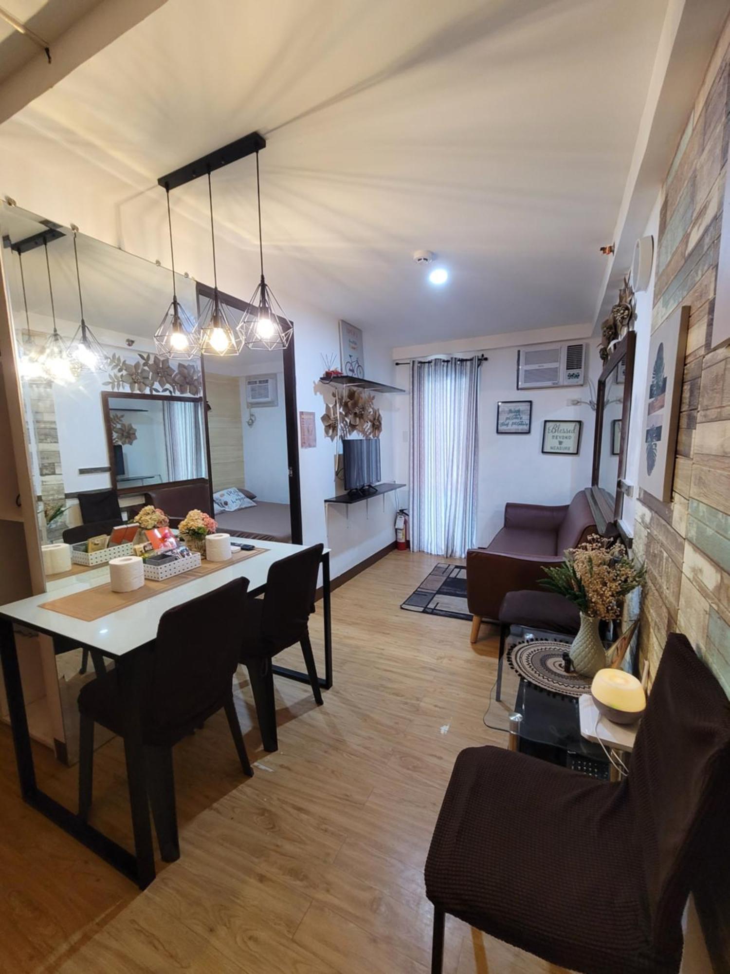 Arezzo Davao Near Sm Lanang & Airport 아파트 객실 사진
